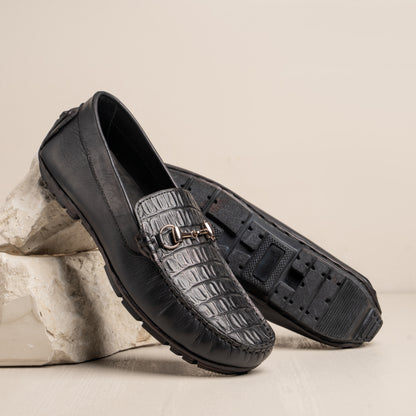 Endeavor Black