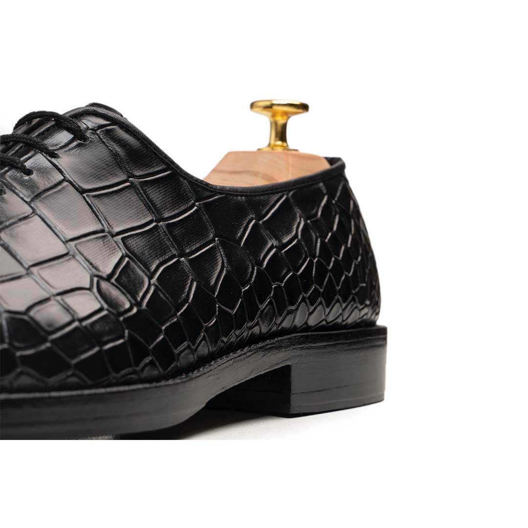 CESARE BLACK